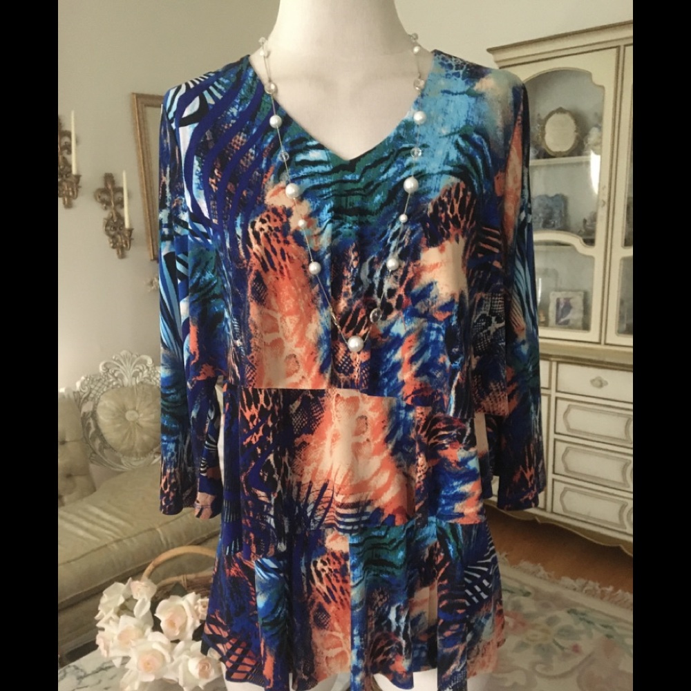 NWOT Susan Graver  layered long sleeve top size S. B:794-4 7/18/26
